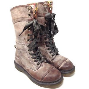 Women’s Dr. Martens Boots Size 7